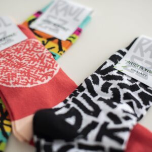 SocksArt  "Nomadic Signs Black" RAUL 33 Calze d'Autore Artefrontale - immagine 2